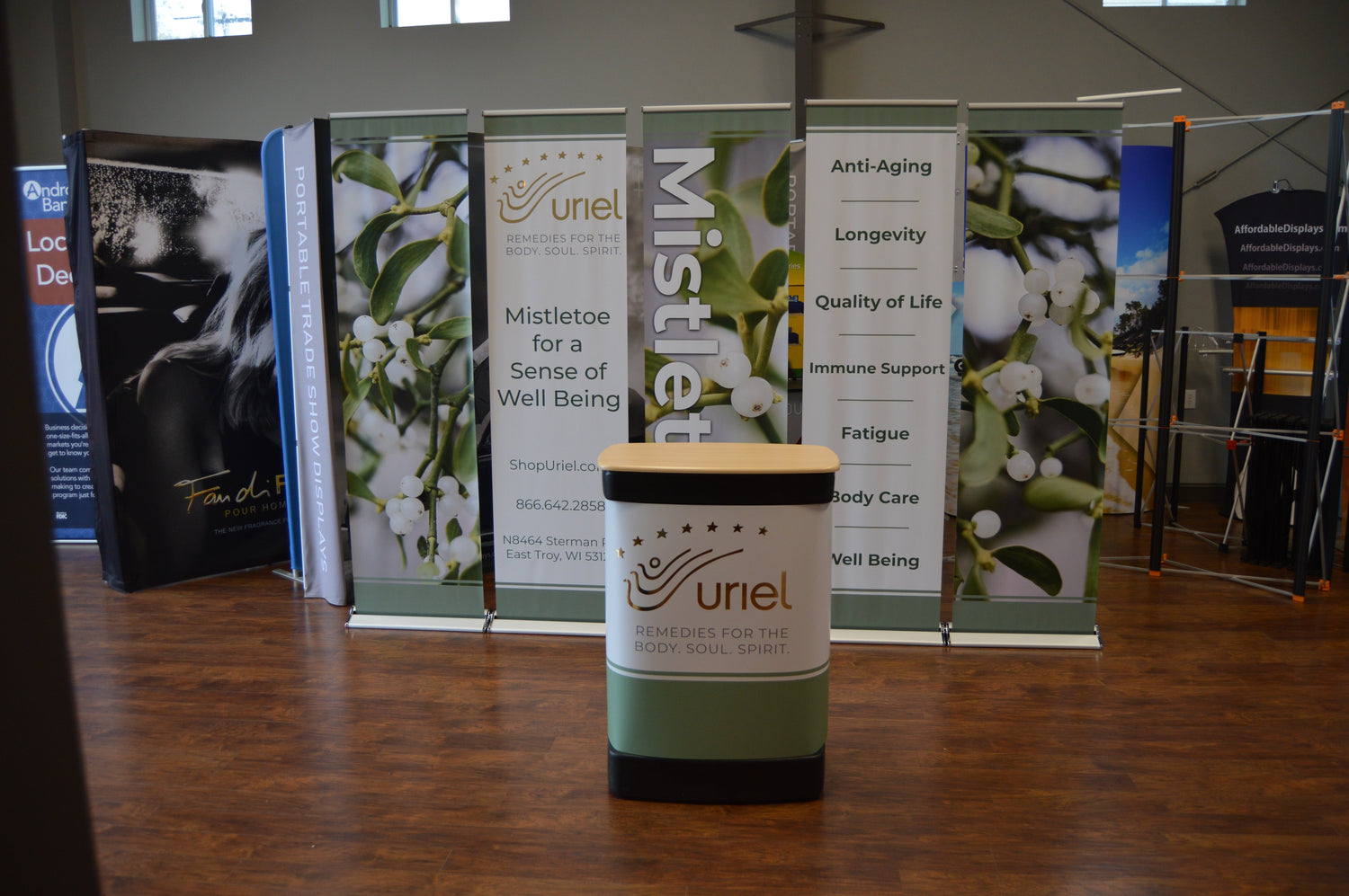 Smart Ways to Engage at a Hybrid Marketing Event