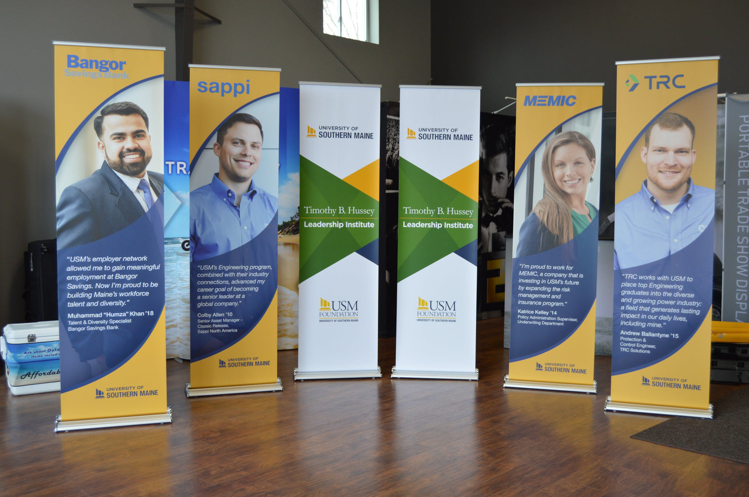 Why Retractable Banner Stands Are a Trade Show Essential