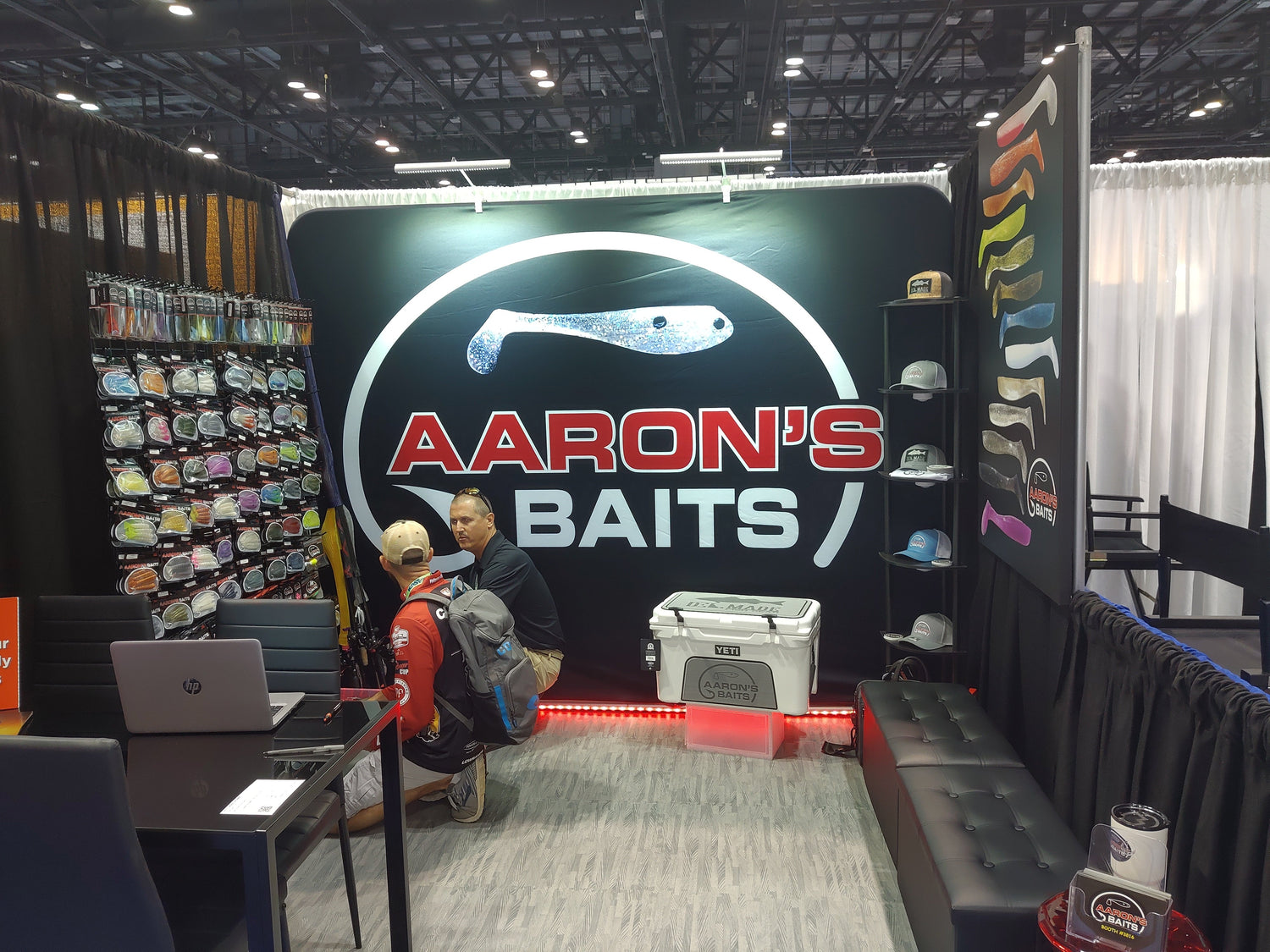 Trade Show Checklist – 26 Must Haves!