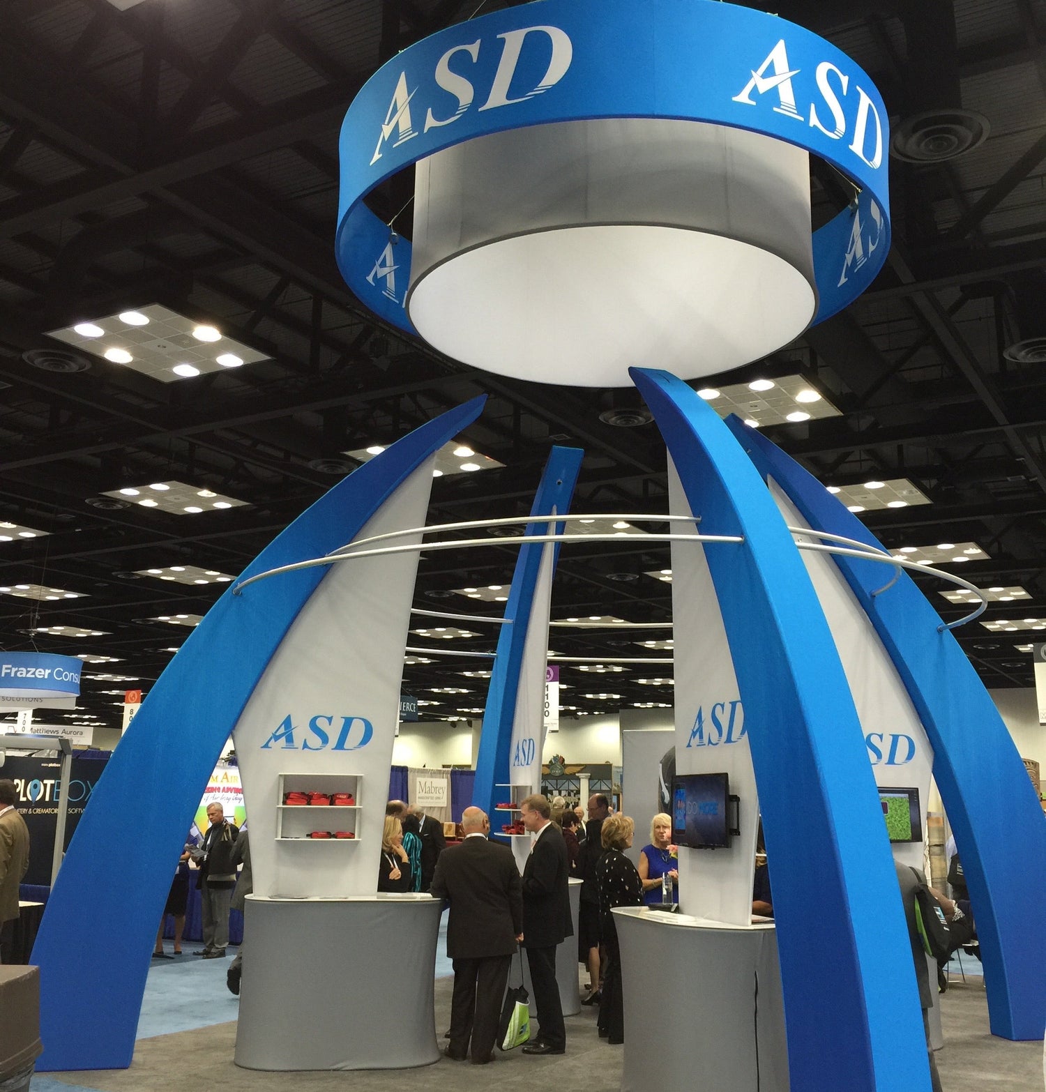 20t x 20ft custom fabric tension hanging structure and display